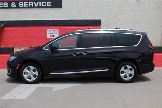 used 2017 Chrysler Pacifica car, priced at $12,995