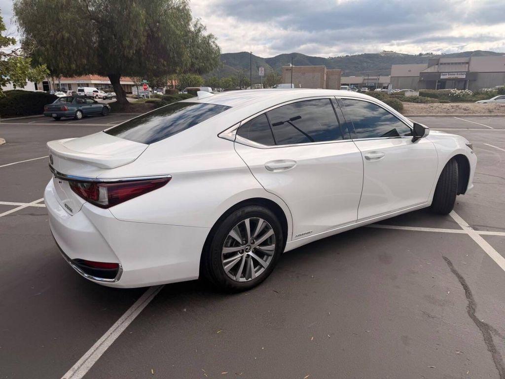 used 2020 Lexus ES 300h car, priced at $27,999