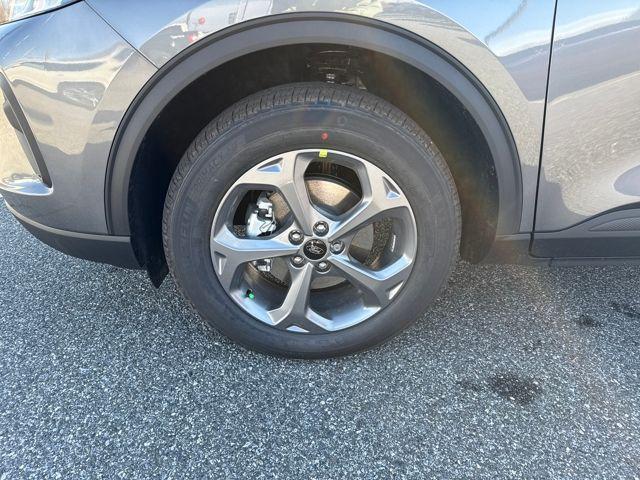 new 2026 Ford Escape car, priced at $36,920