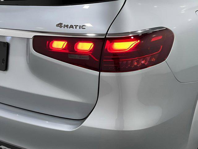 new 2025 Mercedes-Benz GLS 450 car, priced at $95,865