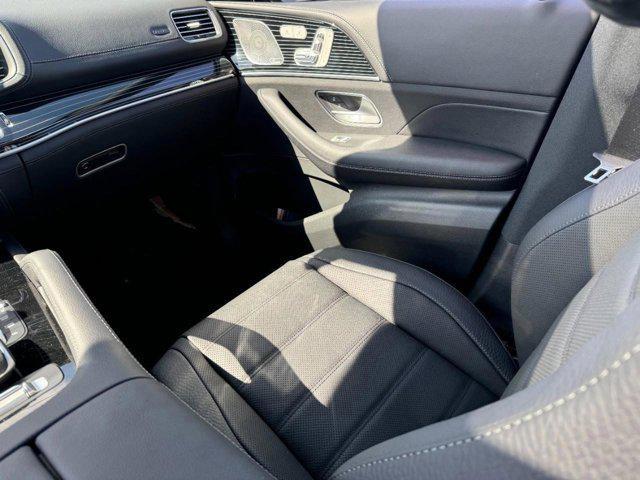 new 2025 Mercedes-Benz GLS 580 car, priced at $124,800