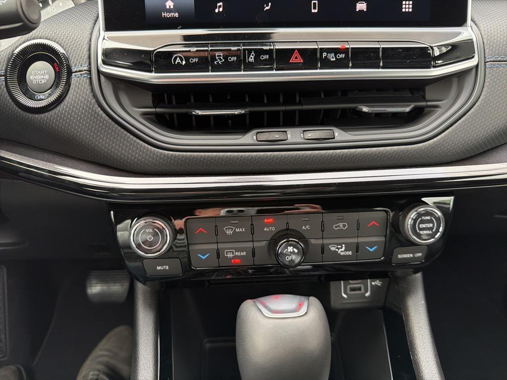 new 2026 Jeep Compass car, priced at $35,027