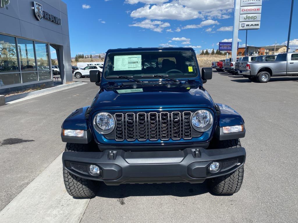 new 2025 Jeep Gladiator car, priced at $38,682