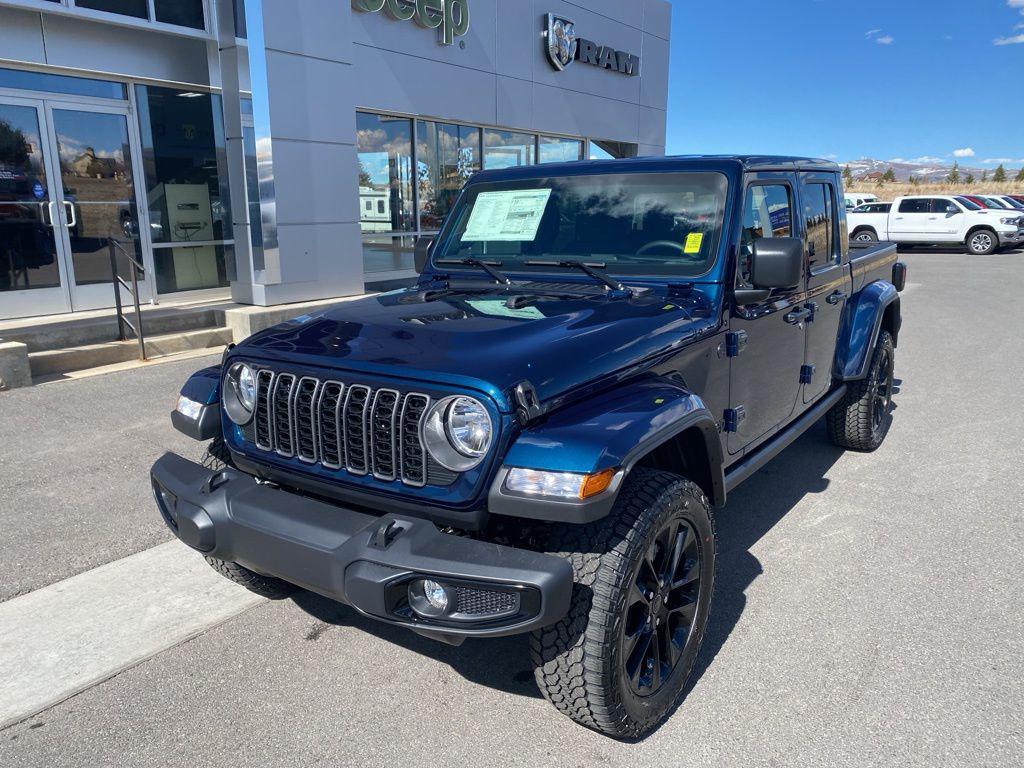 new 2025 Jeep Gladiator car, priced at $35,682