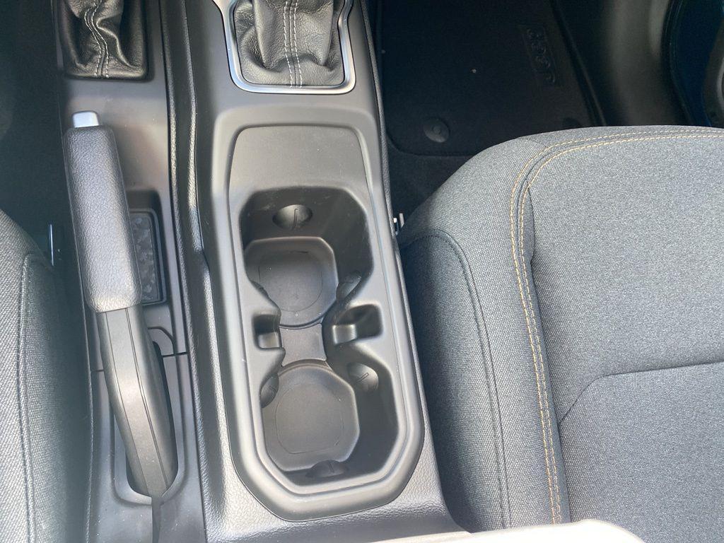 new 2025 Jeep Gladiator car, priced at $35,682