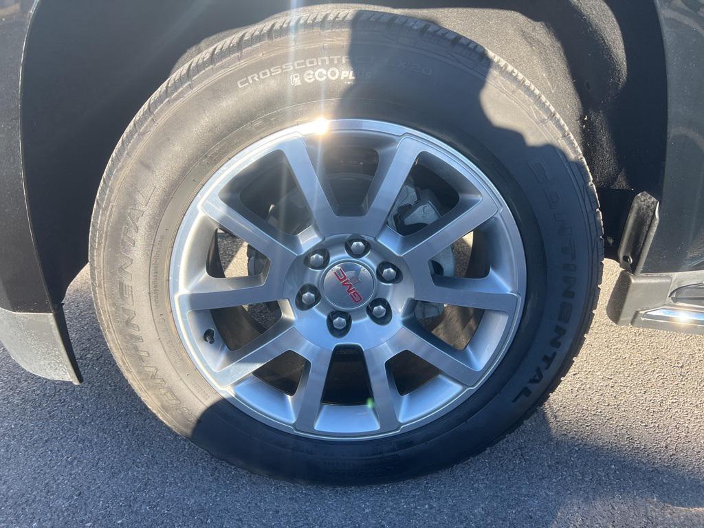 used 2019 GMC Yukon XL car, priced at $44,276