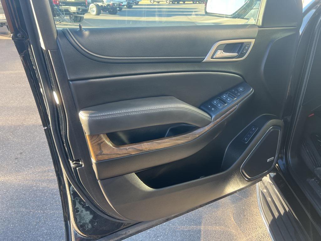 used 2019 GMC Yukon XL car, priced at $44,276