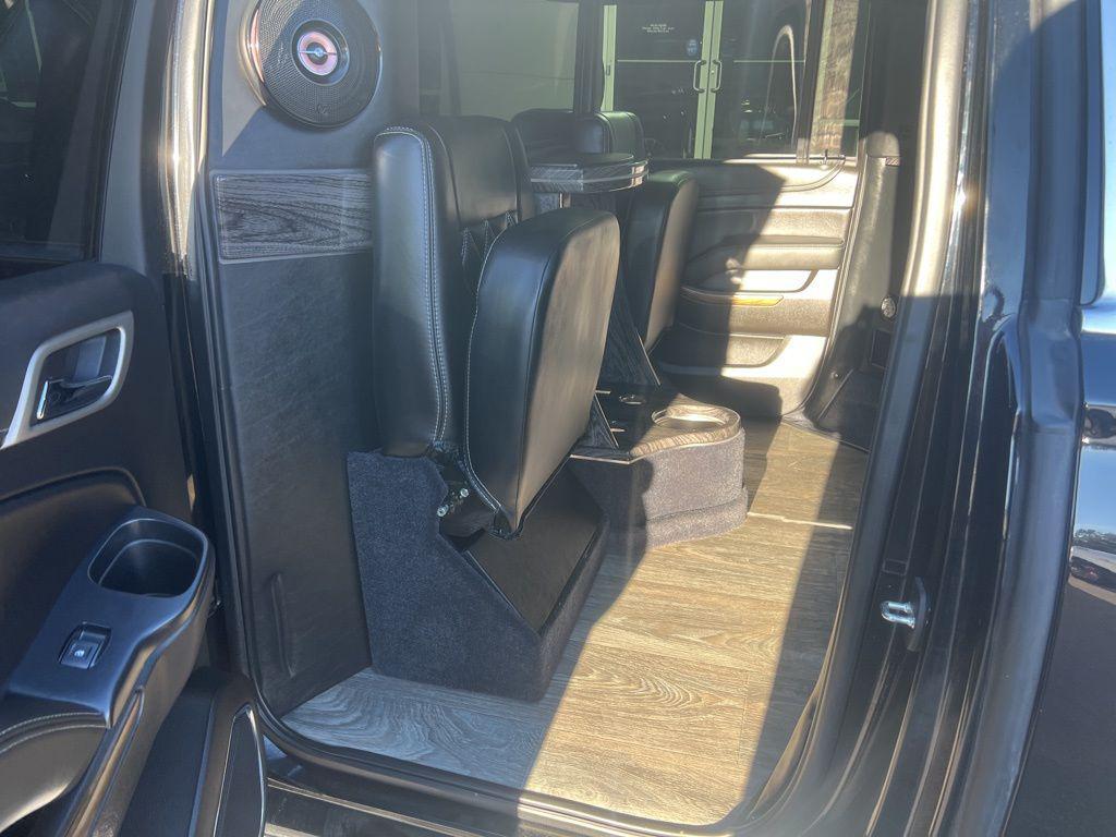 used 2019 GMC Yukon XL car, priced at $44,276