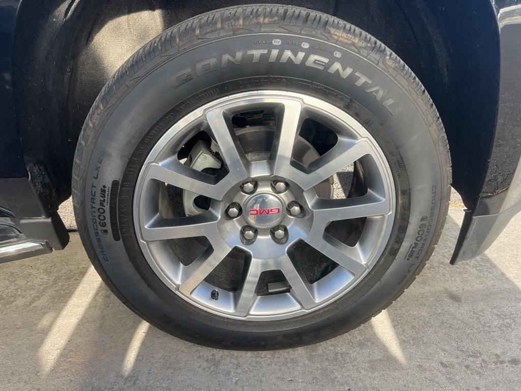 used 2019 GMC Yukon XL car, priced at $44,276