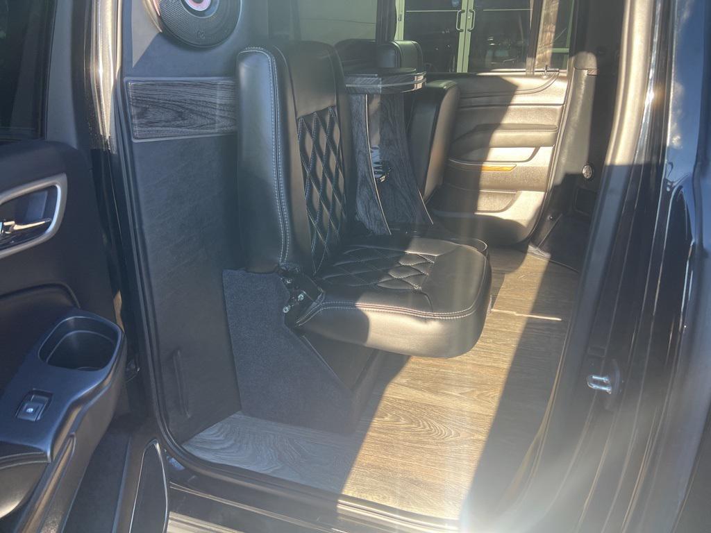 used 2019 GMC Yukon XL car, priced at $44,276