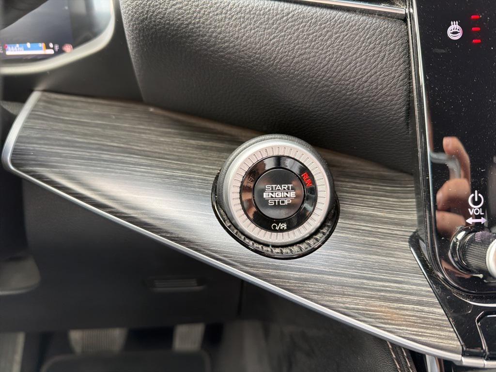 used 2024 Jeep Wagoneer car, priced at $41,713