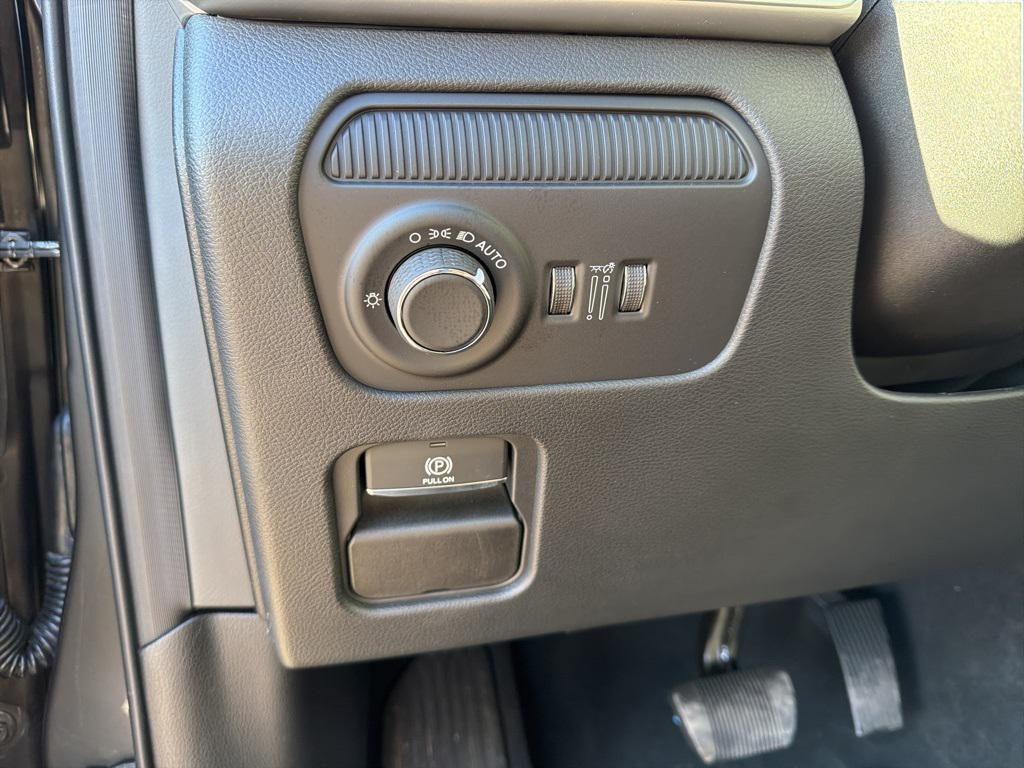 new 2026 Jeep Grand Wagoneer car, priced at $70,152