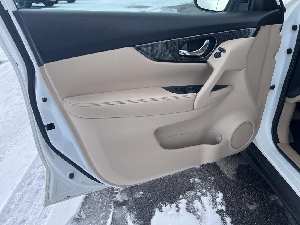 used 2015 Nissan Rogue car, priced at $12,360