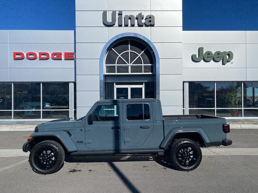 new 2025 Jeep Gladiator car, priced at $38,422