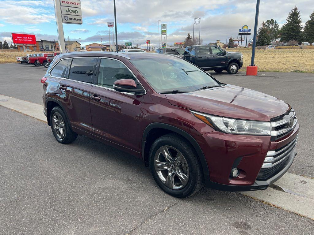 used 2017 Toyota Highlander car, priced at $21,119