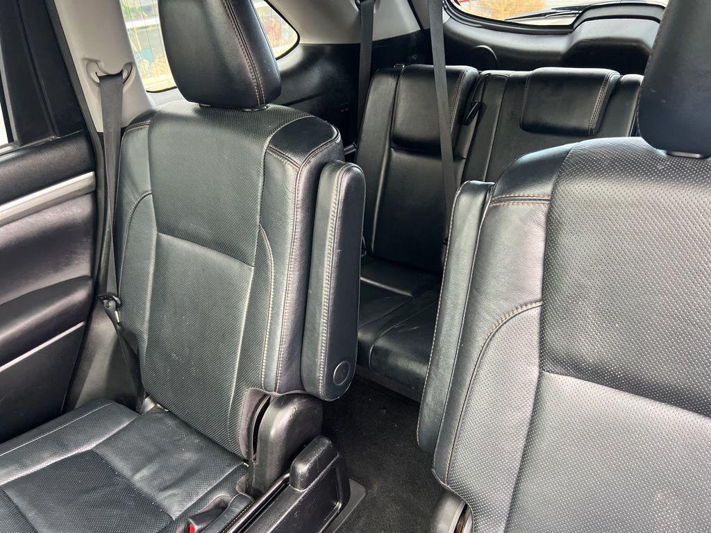 used 2017 Toyota Highlander car, priced at $21,119