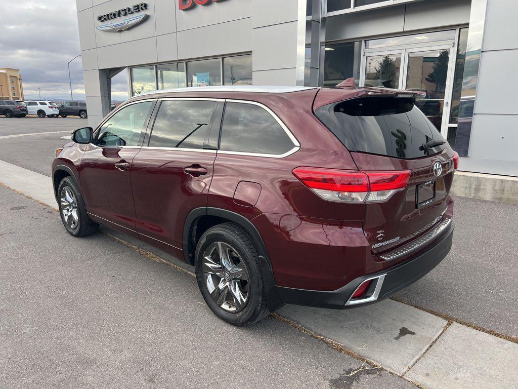 used 2017 Toyota Highlander car, priced at $21,119