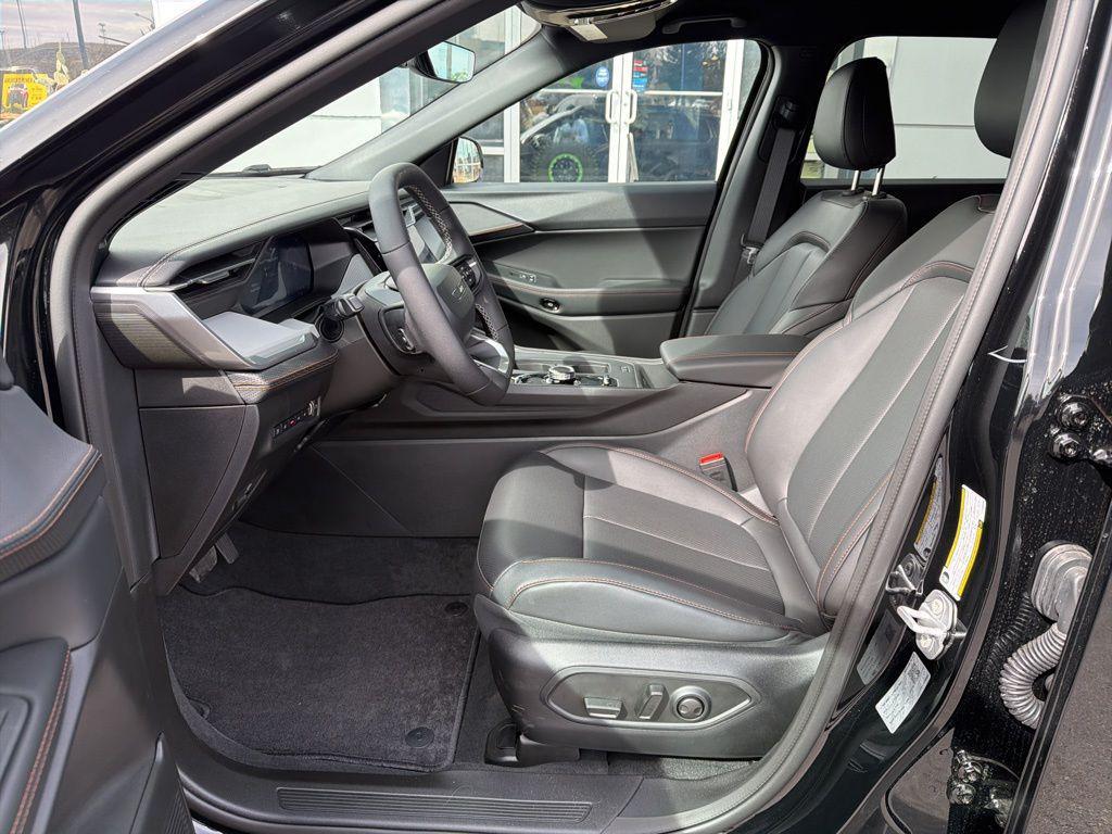 new 2026 Jeep Cherokee car, priced at $41,097