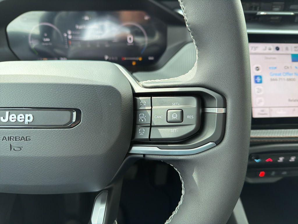 new 2026 Jeep Cherokee car, priced at $41,097