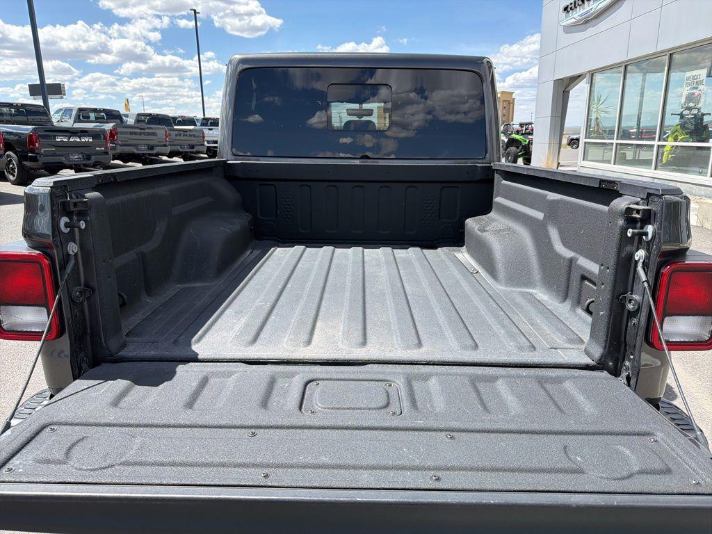 used 2023 Jeep Gladiator car, priced at $38,272