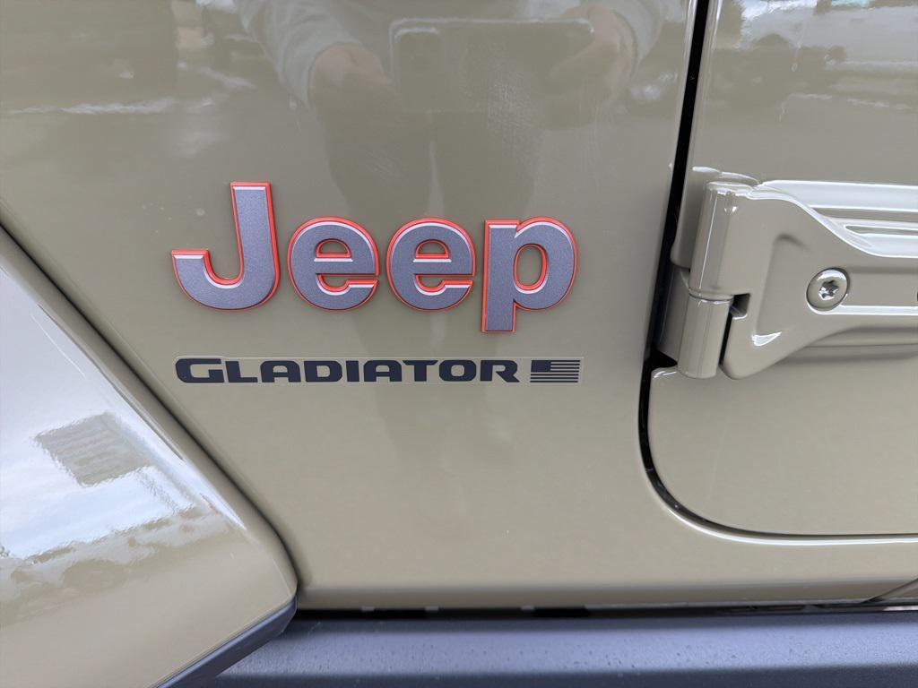 new 2026 Jeep Gladiator car, priced at $56,988