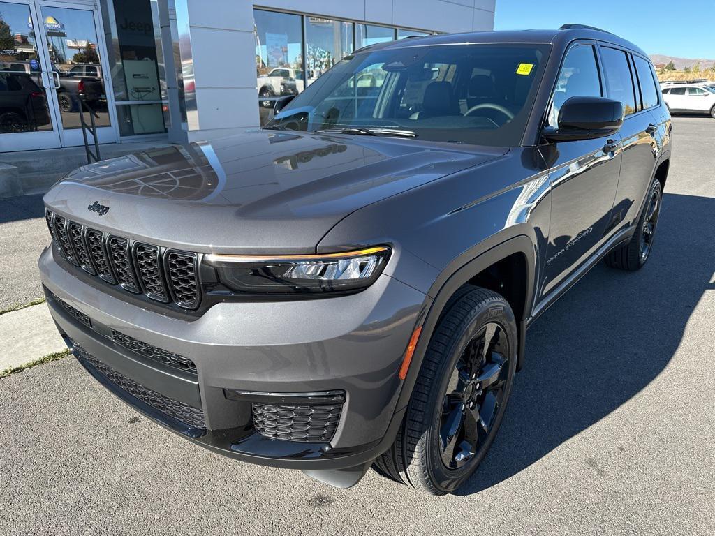 new 2025 Jeep Grand Cherokee L car, priced at $49,571