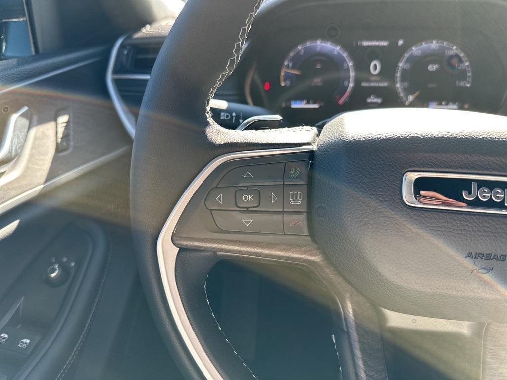 new 2025 Jeep Grand Cherokee L car, priced at $49,571