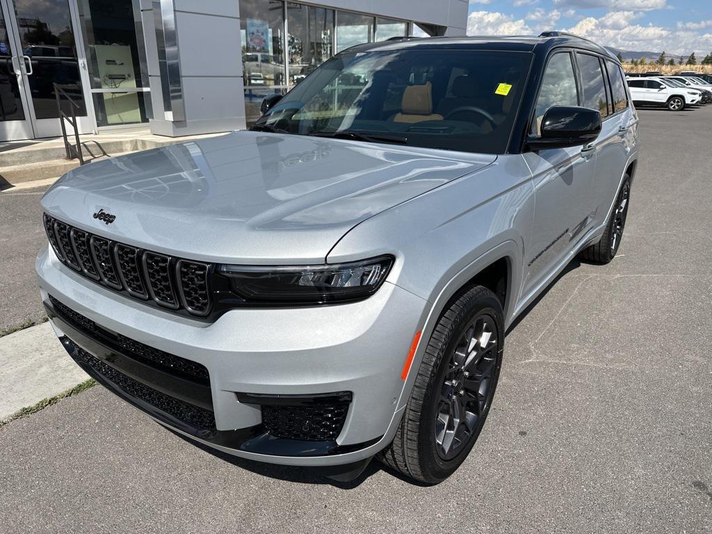 new 2025 Jeep Grand Cherokee L car, priced at $59,352