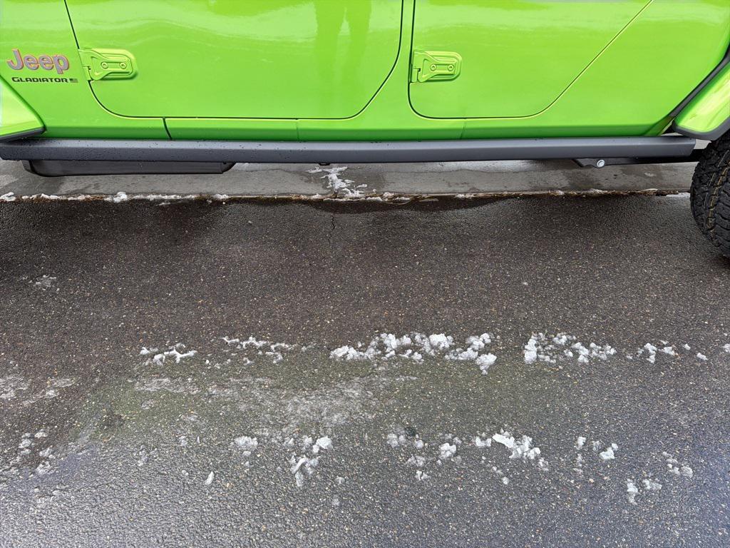 new 2026 Jeep Gladiator car, priced at $54,265