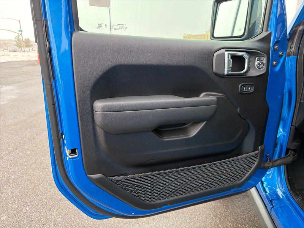 new 2026 Jeep Wrangler car, priced at $53,138