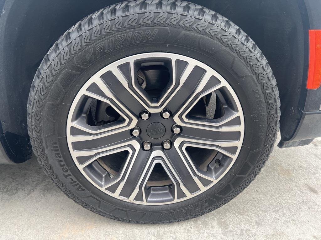 used 2023 Jeep Wagoneer L car, priced at $37,466