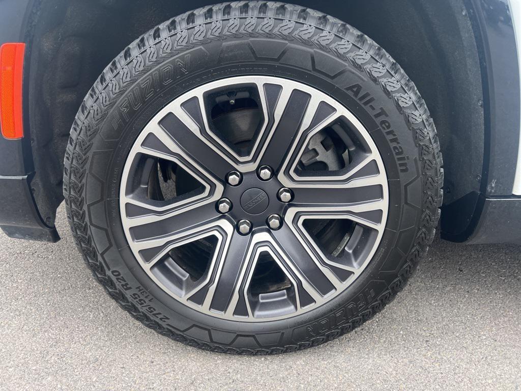 used 2023 Jeep Wagoneer L car, priced at $37,466