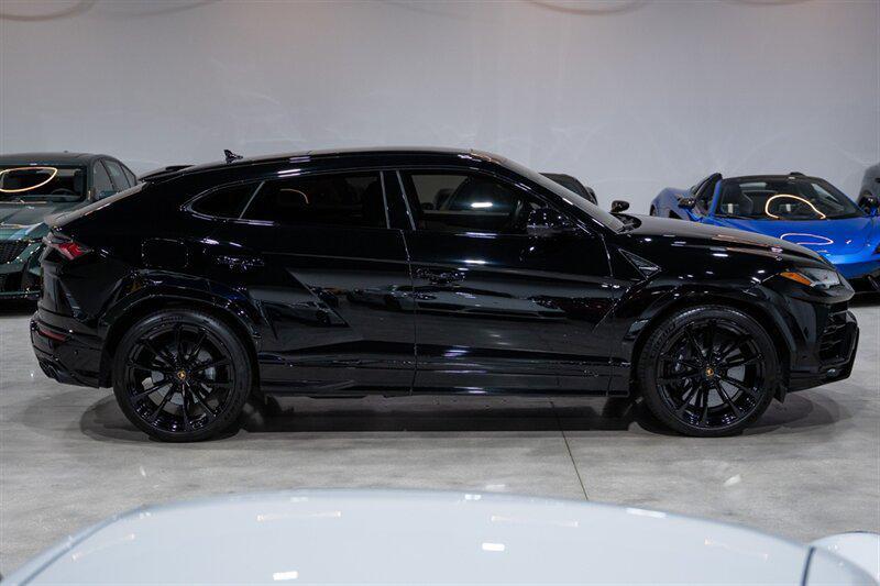used 2022 Lamborghini Urus car, priced at $215,990
