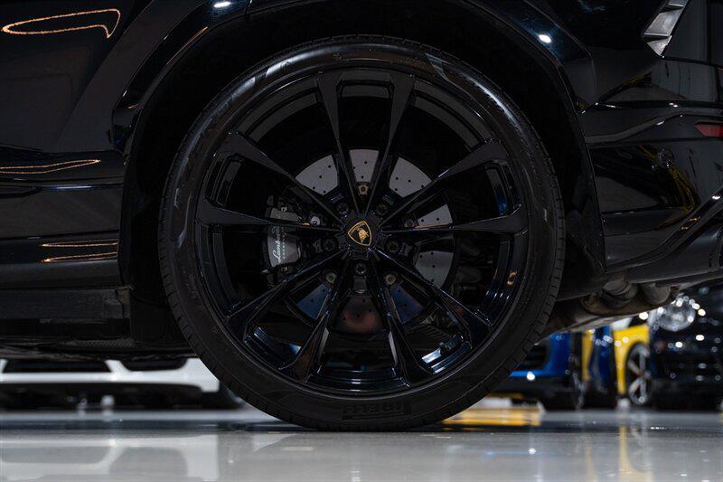 used 2022 Lamborghini Urus car, priced at $215,990