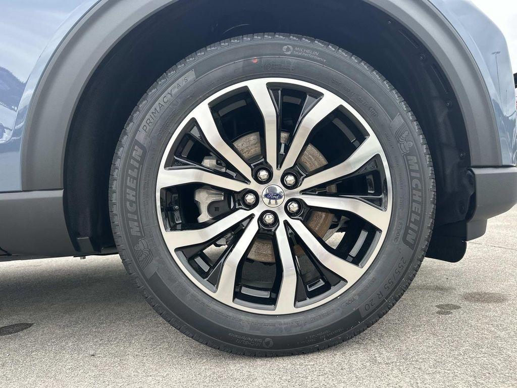 new 2026 Ford Explorer car, priced at $43,038