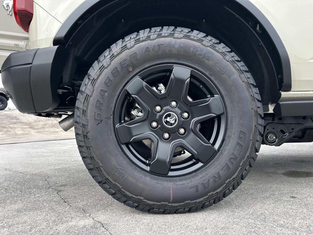 new 2025 Ford Bronco car, priced at $48,058