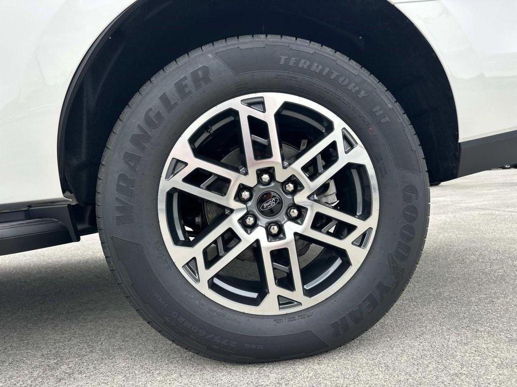 new 2026 Ford Expedition car, priced at $63,868