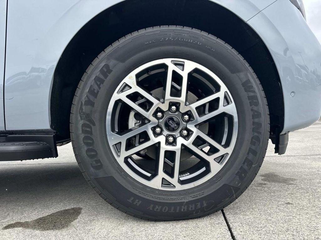 new 2025 Ford Expedition car, priced at $66,940