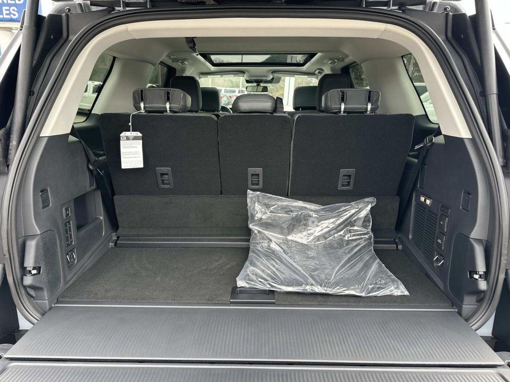 new 2025 Ford Expedition car, priced at $66,940