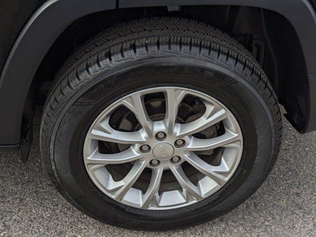 used 2019 Jeep Cherokee car, priced at $17,999