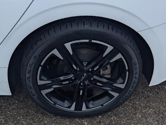 used 2024 Kia K5 car, priced at $26,999