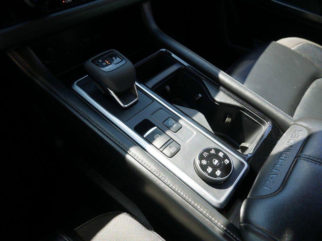 used 2024 Nissan Pathfinder car, priced at $34,579