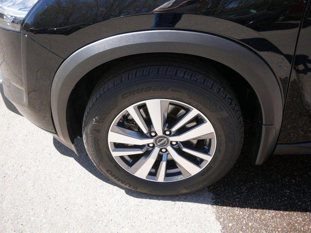 used 2024 Nissan Pathfinder car, priced at $34,579