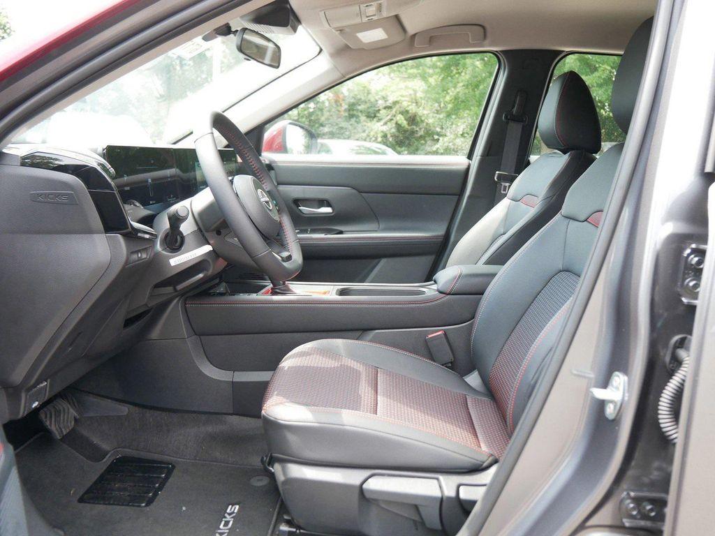 new 2025 Nissan Kicks car, priced at $27,032