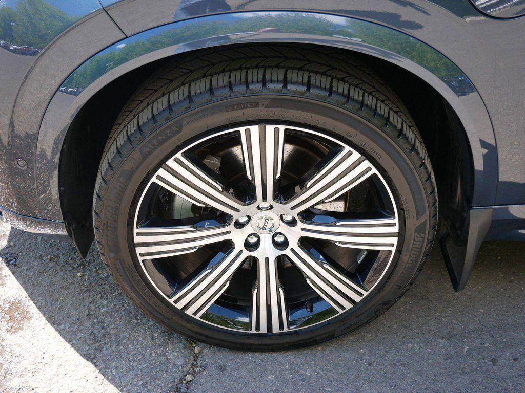 used 2022 Volvo XC90 Recharge Plug-In Hybrid car, priced at $38,179