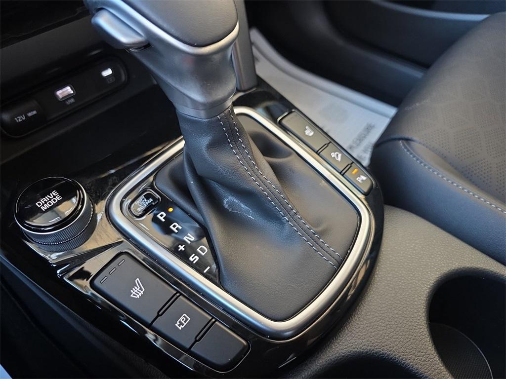 used 2025 Kia Seltos car, priced at $25,291