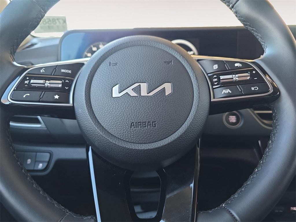 used 2025 Kia Seltos car, priced at $25,291