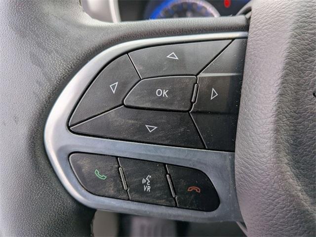 used 2023 Chrysler Pacifica car, priced at $32,572