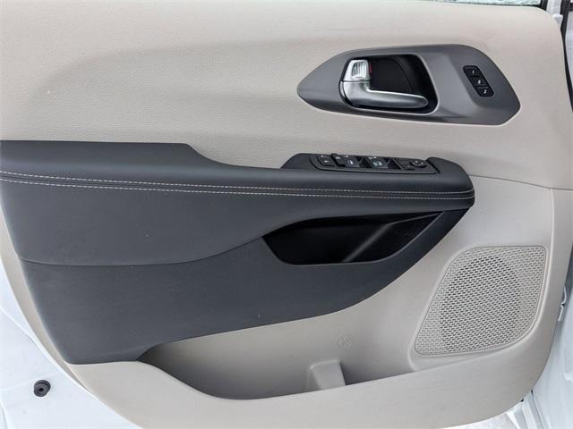 used 2023 Chrysler Pacifica car, priced at $32,572