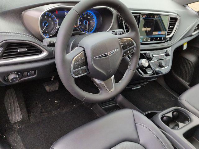 new 2026 Chrysler Pacifica car, priced at $43,975